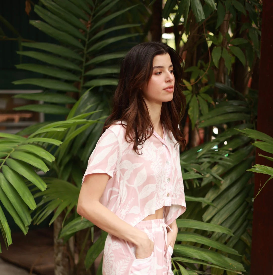 ST BARTH ROSE UBER PRINT CROP SHIRT