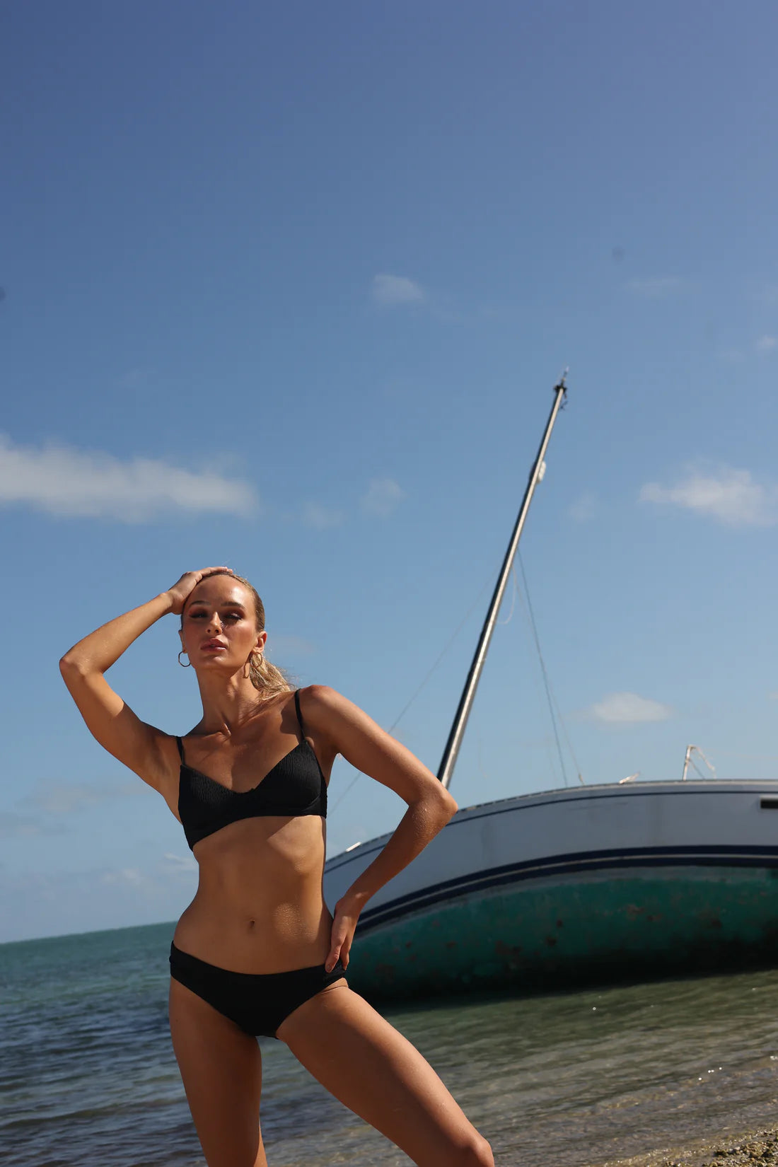 CAPRI BLACK UNDERWIRE BIKINI TOP