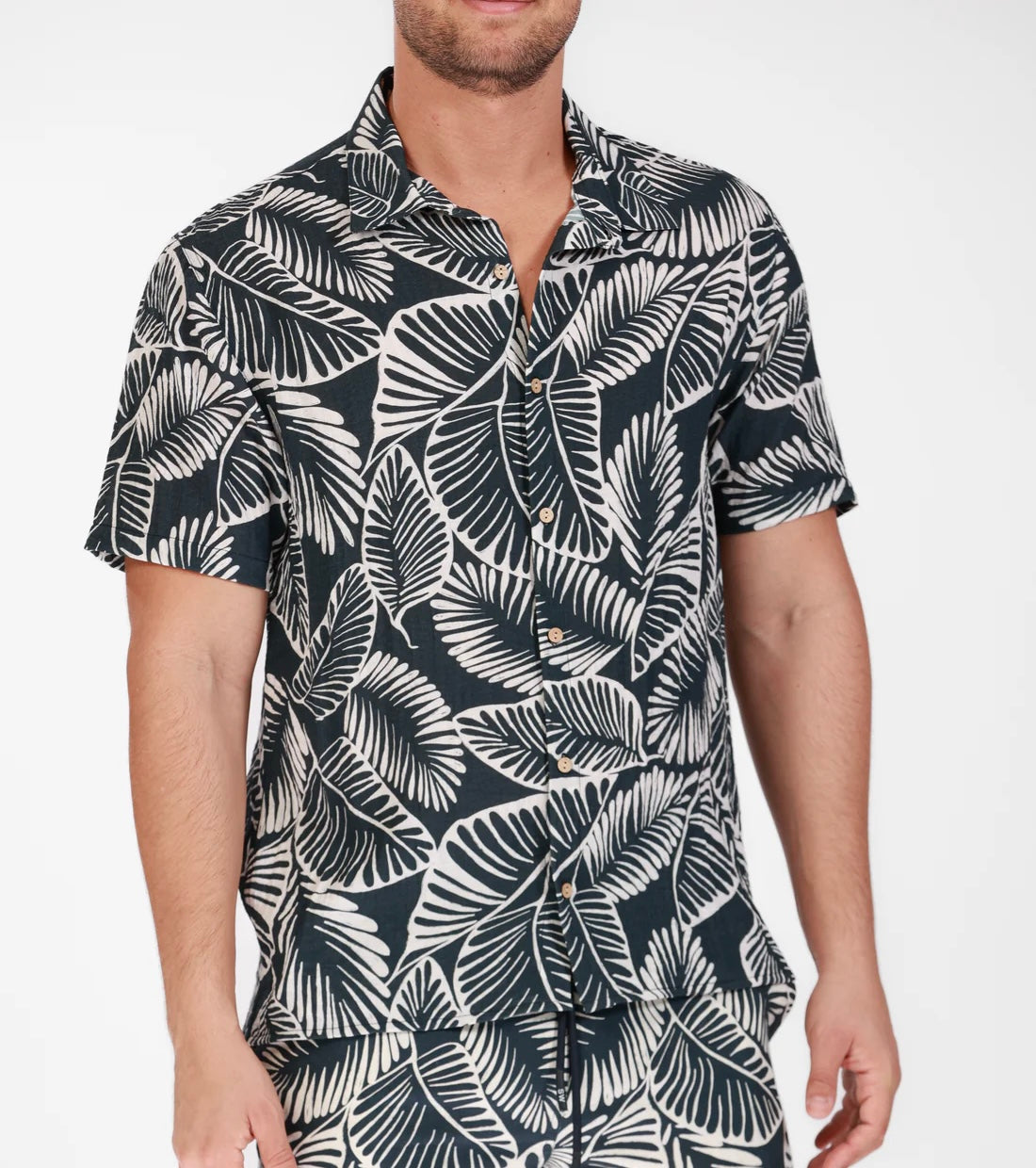 NAVY PRINTED BUTTON DOWN SHIRT