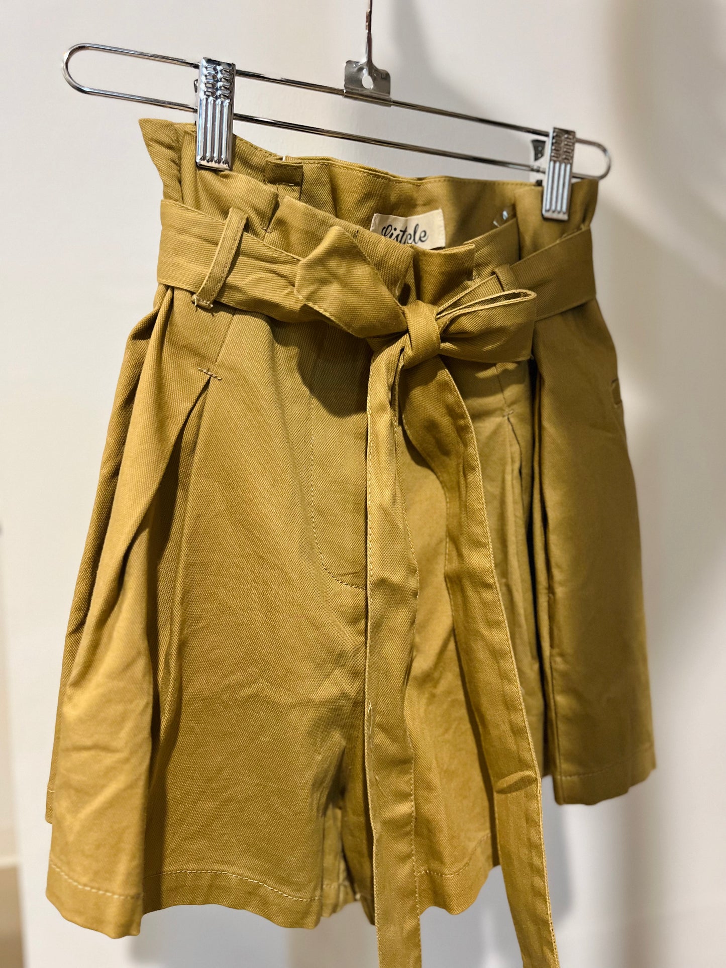 Cuffed Short