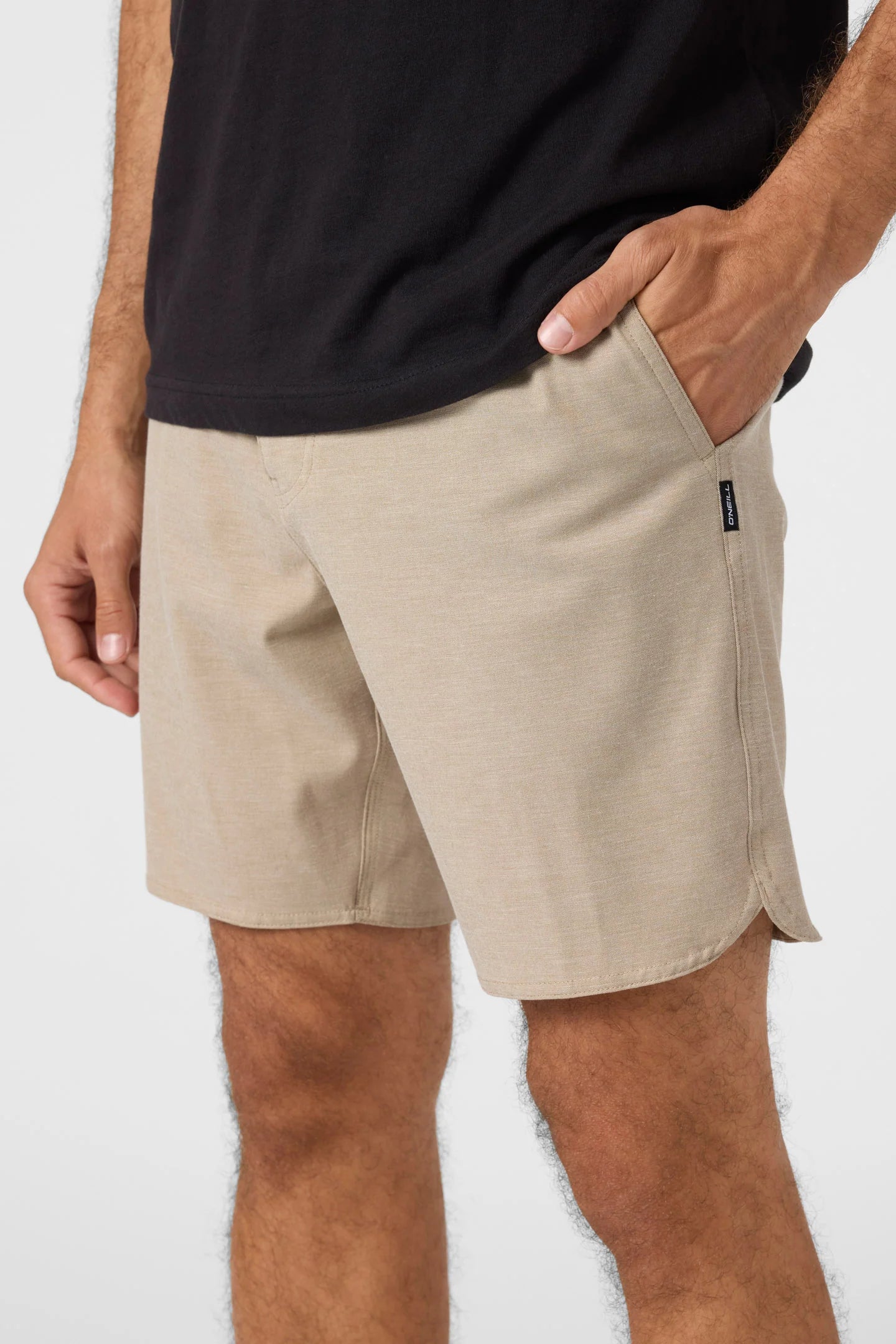 Reserve LIght Check Scallop 18" Hybrid Shorts